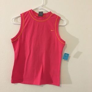 Nike Women’s Dri Fit Tank Top. Size S